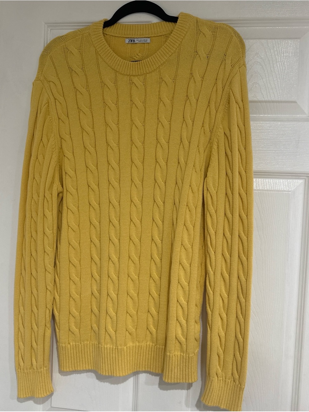 Zara Men’s Mustard Yellow Cable Knit Crewneck Sweater